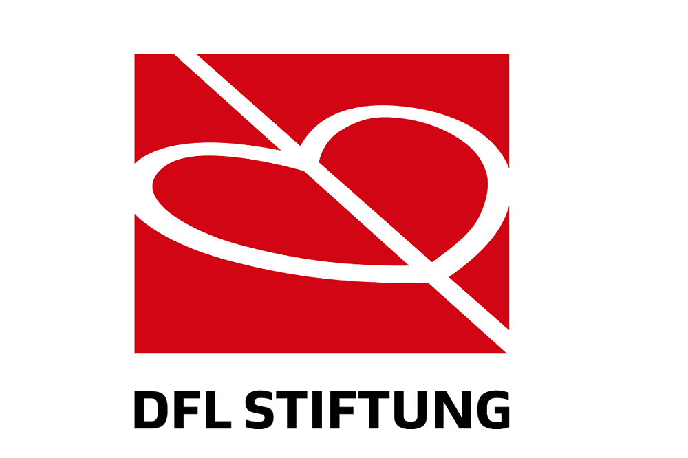 Logo der Bundesliga Stiftung mit einem stilisierten Fußballherz in weiß auf rotem Quadrat. Darunter steht in schwarzer Schrift "DFL STIFTUNG".