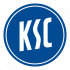 Logo Karlsruher SC "Nie wieder" – Logo der Initiative zur Erinnerung an die Opfer von Diskriminierung und Ausgrenzung im Fußball. Rotes Ausrufezeichen links, darunter der Schriftzug "Initiative Erinnerungstag im deutschen Fußball".